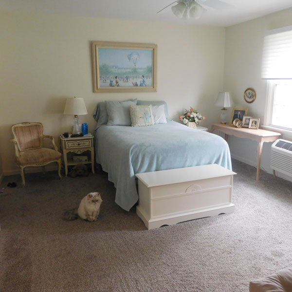apartment bedroom